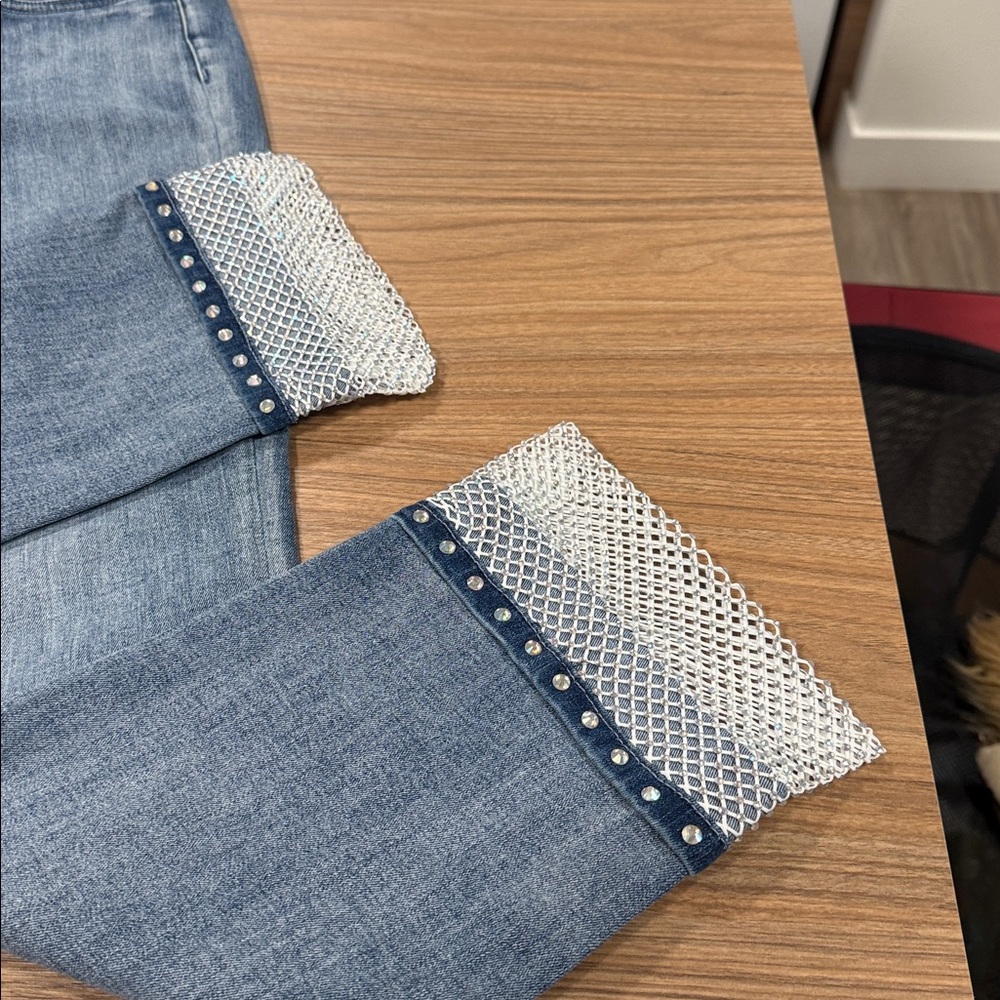 Joseph Ribkoff denim jeans with white hem trim - Picture 4 of 6